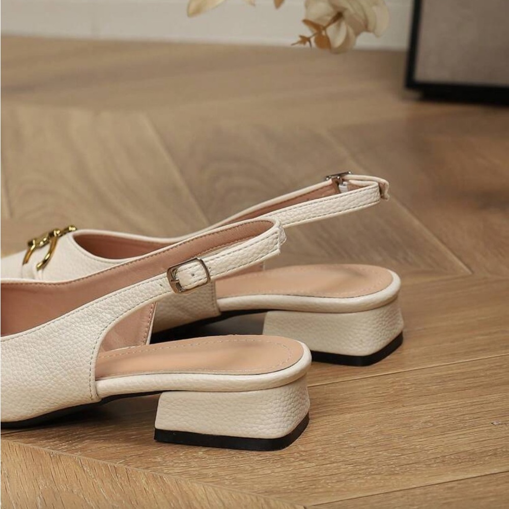 Elegant White Slingback Heels - Picture 3 of 4